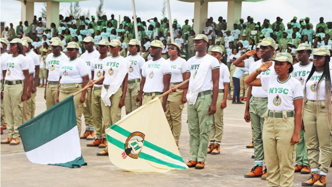 NYSC Corpers being recognized for their outstanding contributions.